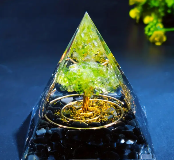 Orgone Hayat Ağacı Piramidi – Doğal Obsidyen ve Peridot Enerji